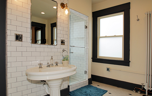 2nd Floor Master Bath 4.jpg